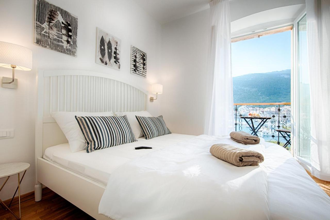 Seafront Rooms Koluna Komiža Exteriör bild