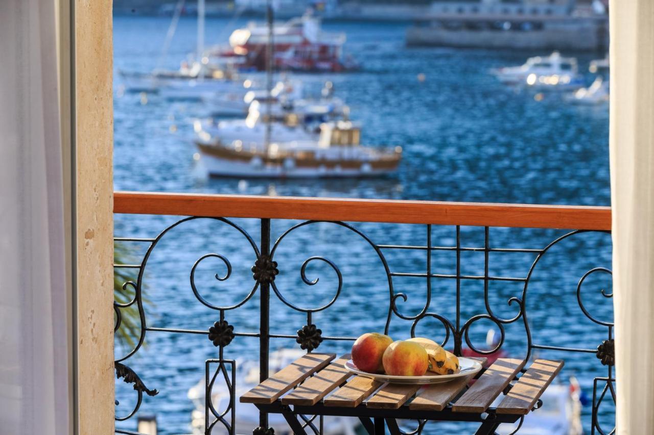 Seafront Rooms Koluna Komiža Exteriör bild